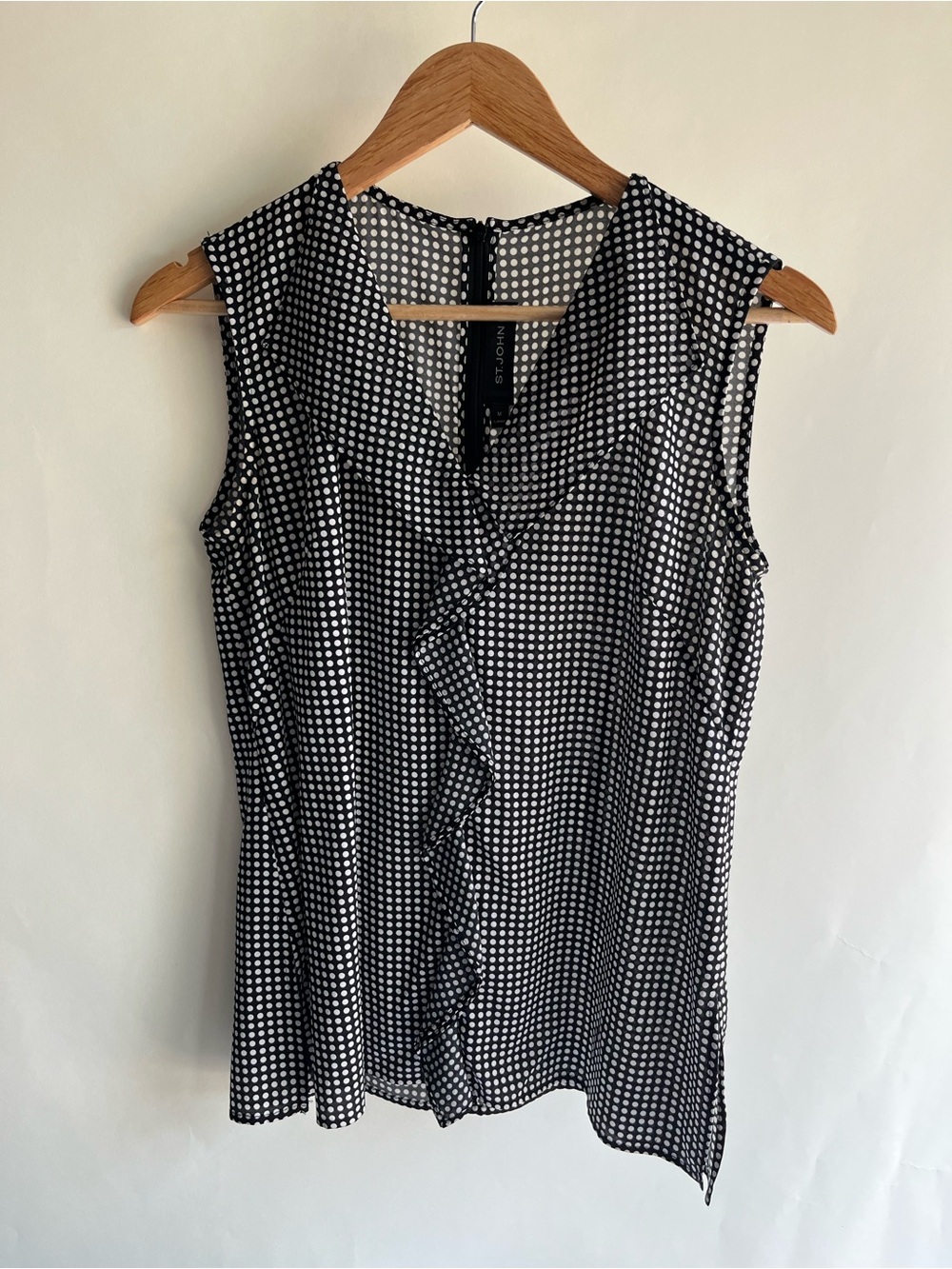 St. John Polka Dot Blouse Sleeveless Ruffle Sz Med Women’s Silk Spandex EUC